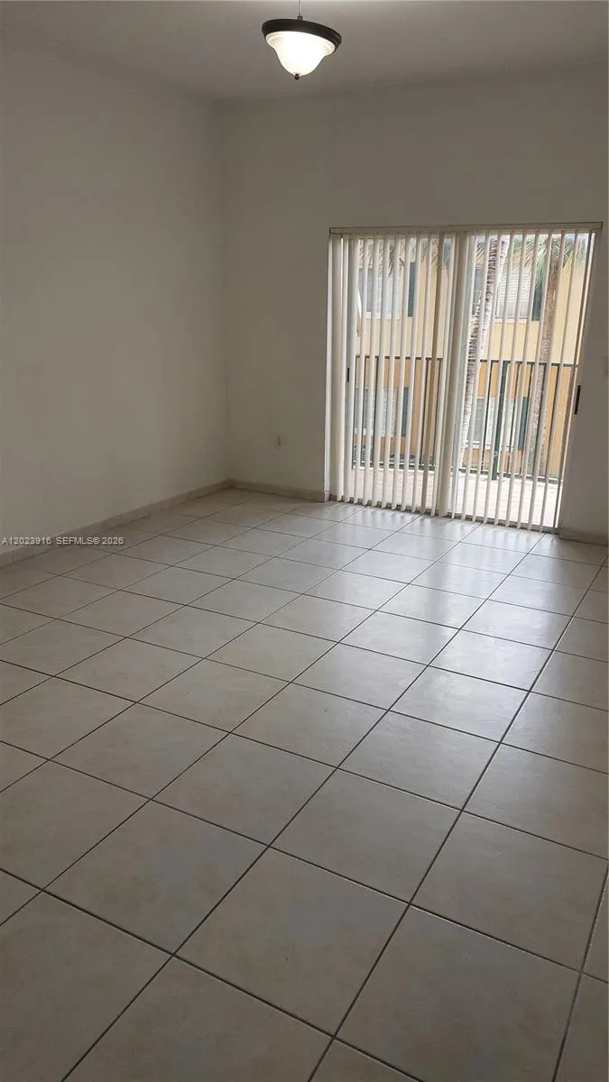7290 NW 114th Ave # 7, Doral FL 33178