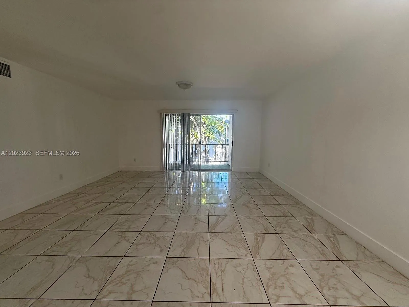 10393 N Kendall Dr # U7, Miami FL 33176
