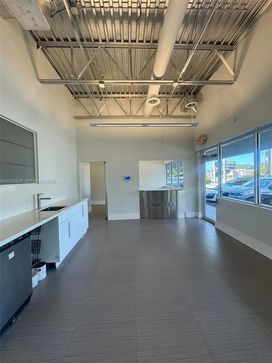 3098 Stirling Rd # 101, Hollywood FL 33021
