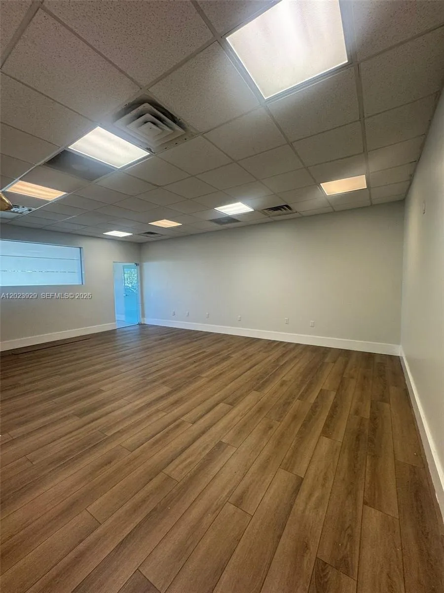 3098 Stirling Rd # 101, Hollywood FL 33021