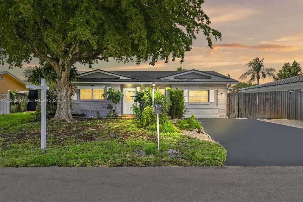 3310 NW 66th St, Fort Lauderdale FL 33309