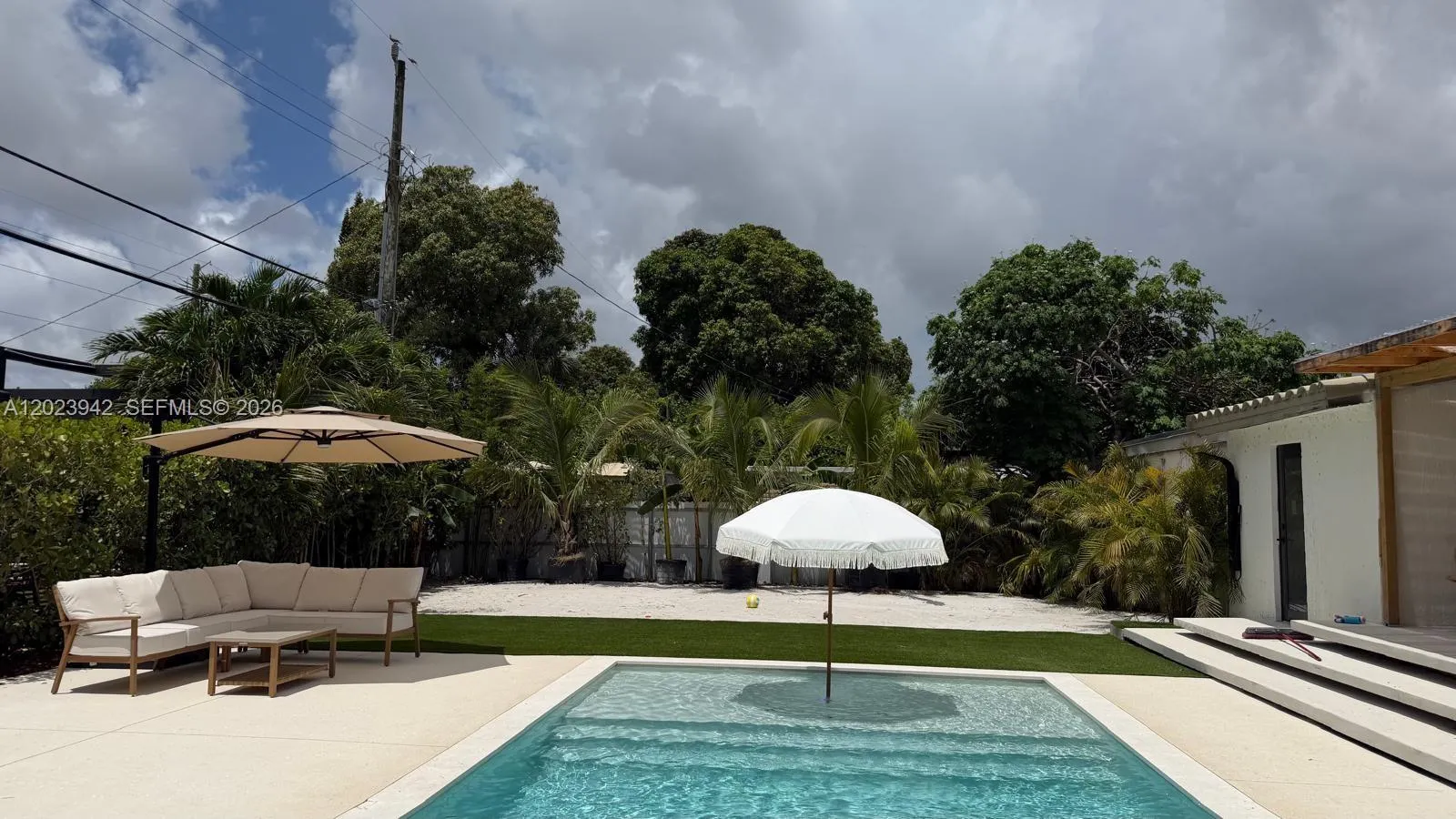 3800 NW 12th St, Miami FL 33126