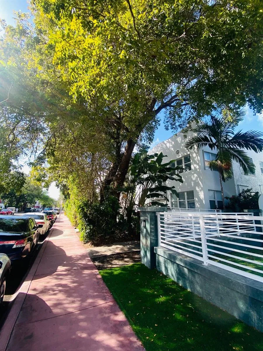 1550 Drexel Ave # 202, Miami Beach FL 33139