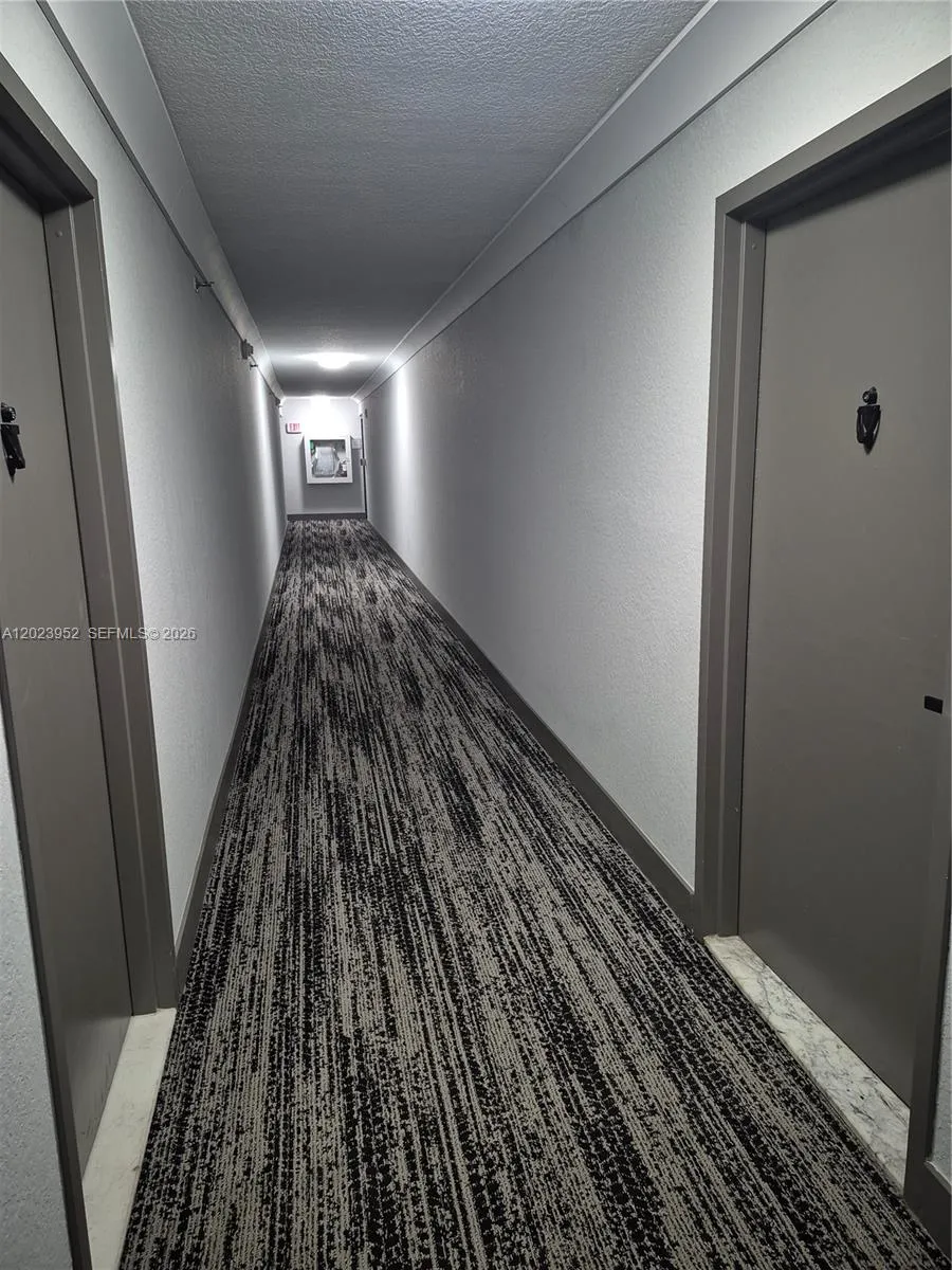16565 NE 26th Ave # 2E, North Miami Beach FL 33160