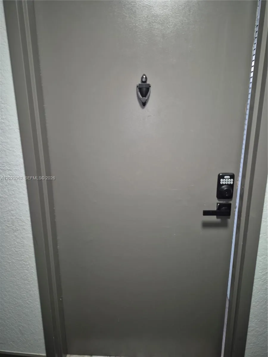 16565 NE 26th Ave # 2E, North Miami Beach FL 33160