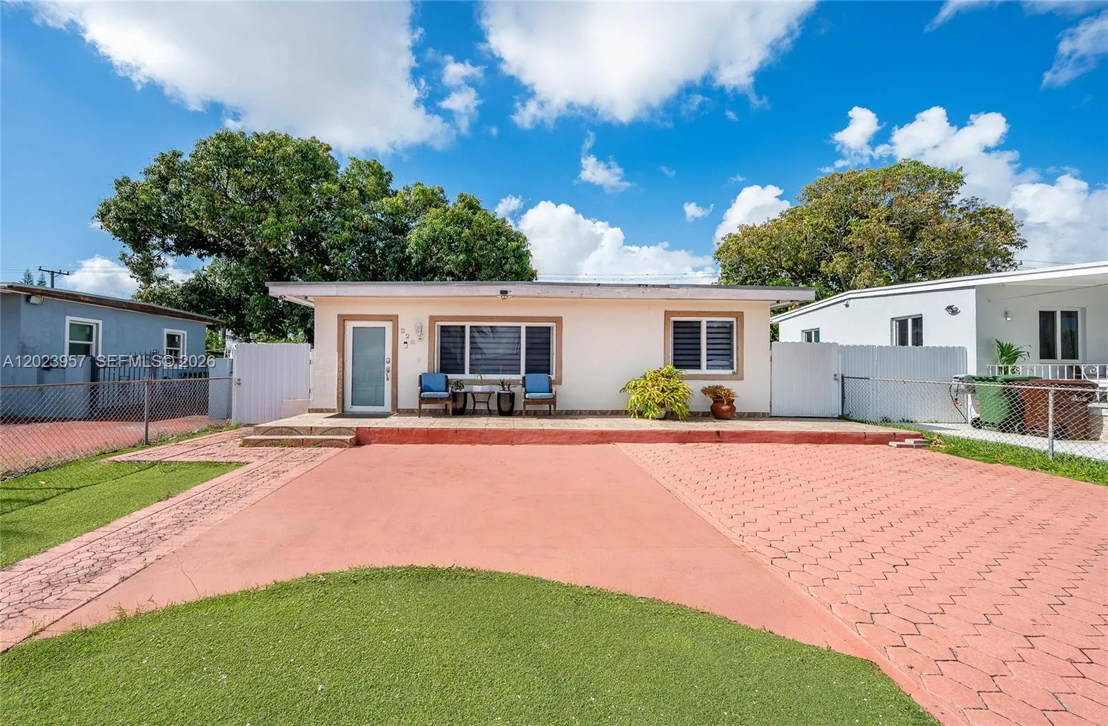 228 W 18th St, Hialeah FL 33010