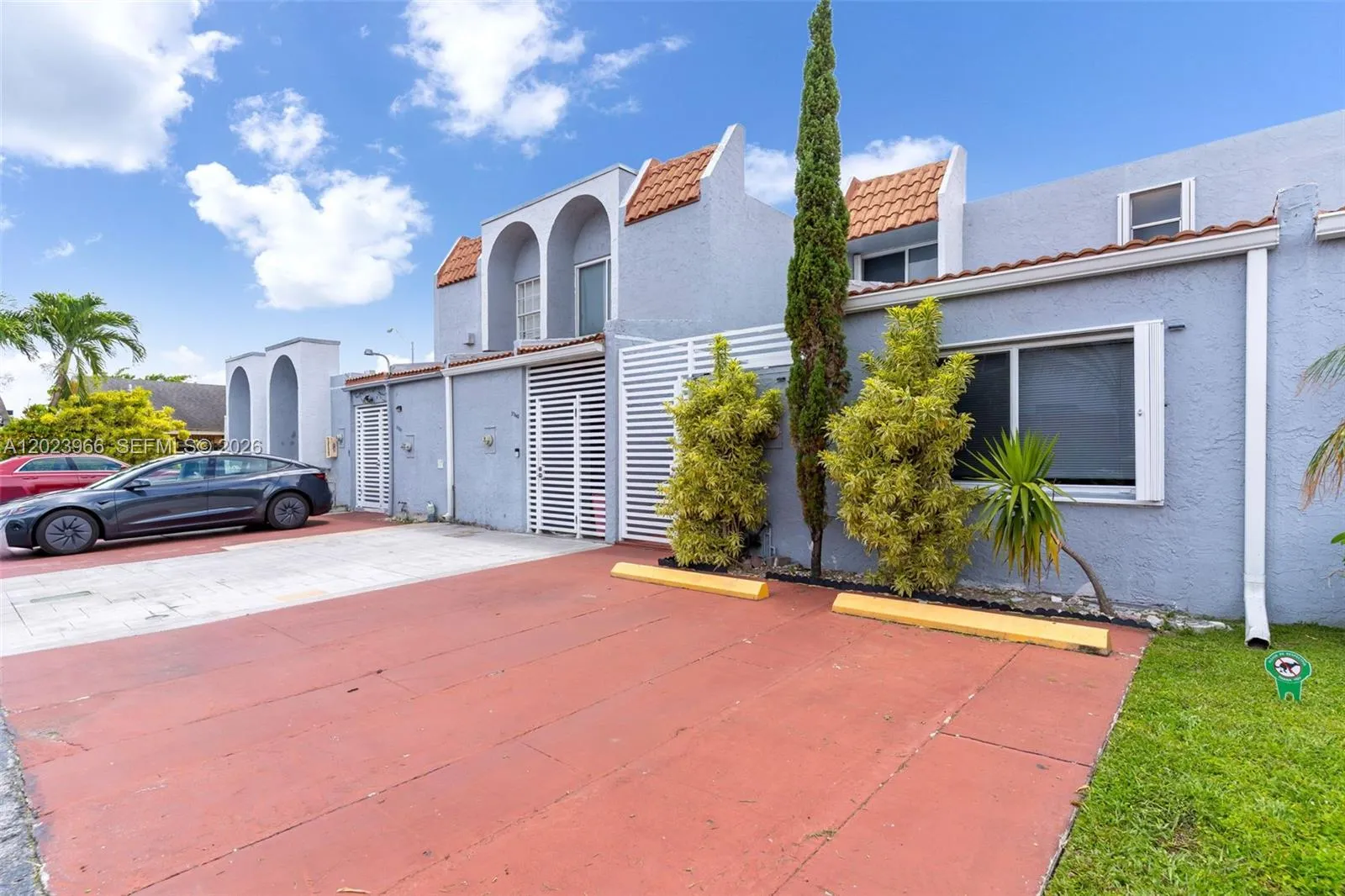 3770 W 8th Ln # 27, Hialeah FL 33012