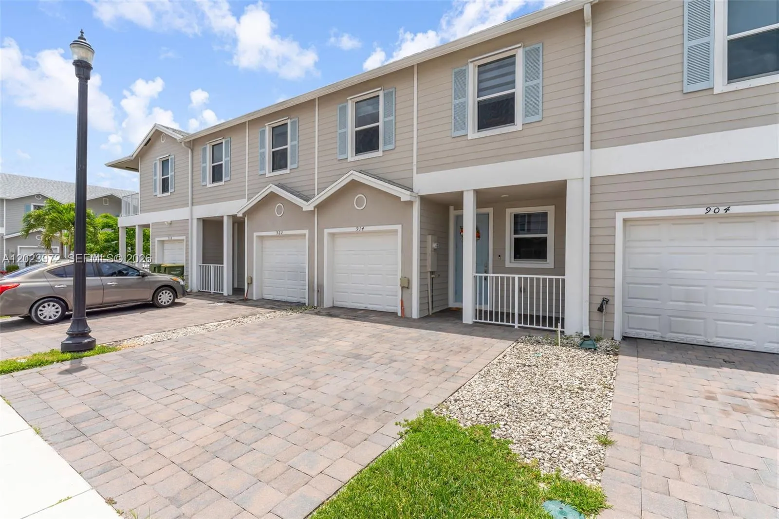 914 SE 18th St, Homestead FL 33034