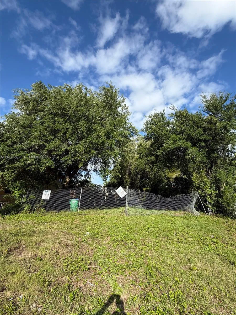 5650 N Miami Ave, Miami FL 33127