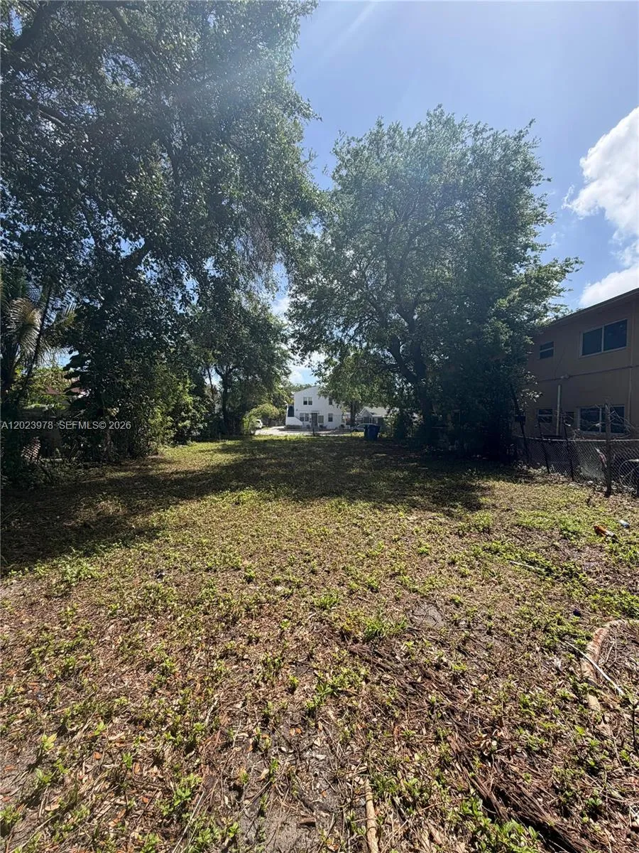 5650 N Miami Ave, Miami FL 33127