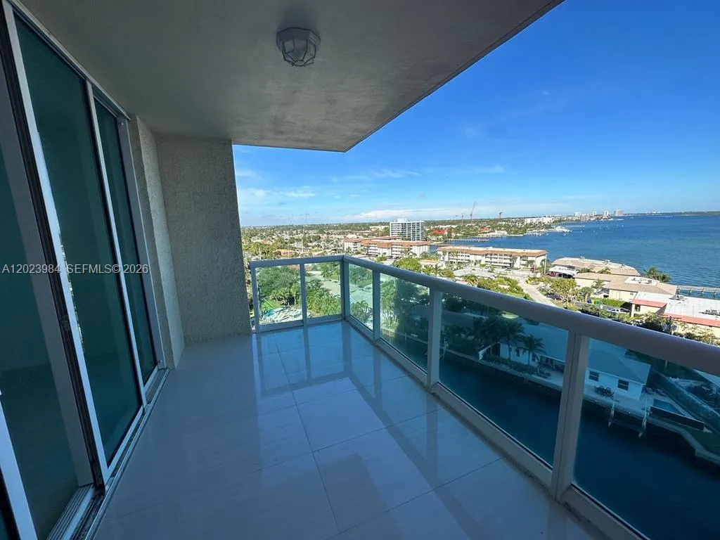 2650 Lake Shore Dr # 1001, Riviera Beach FL 33404