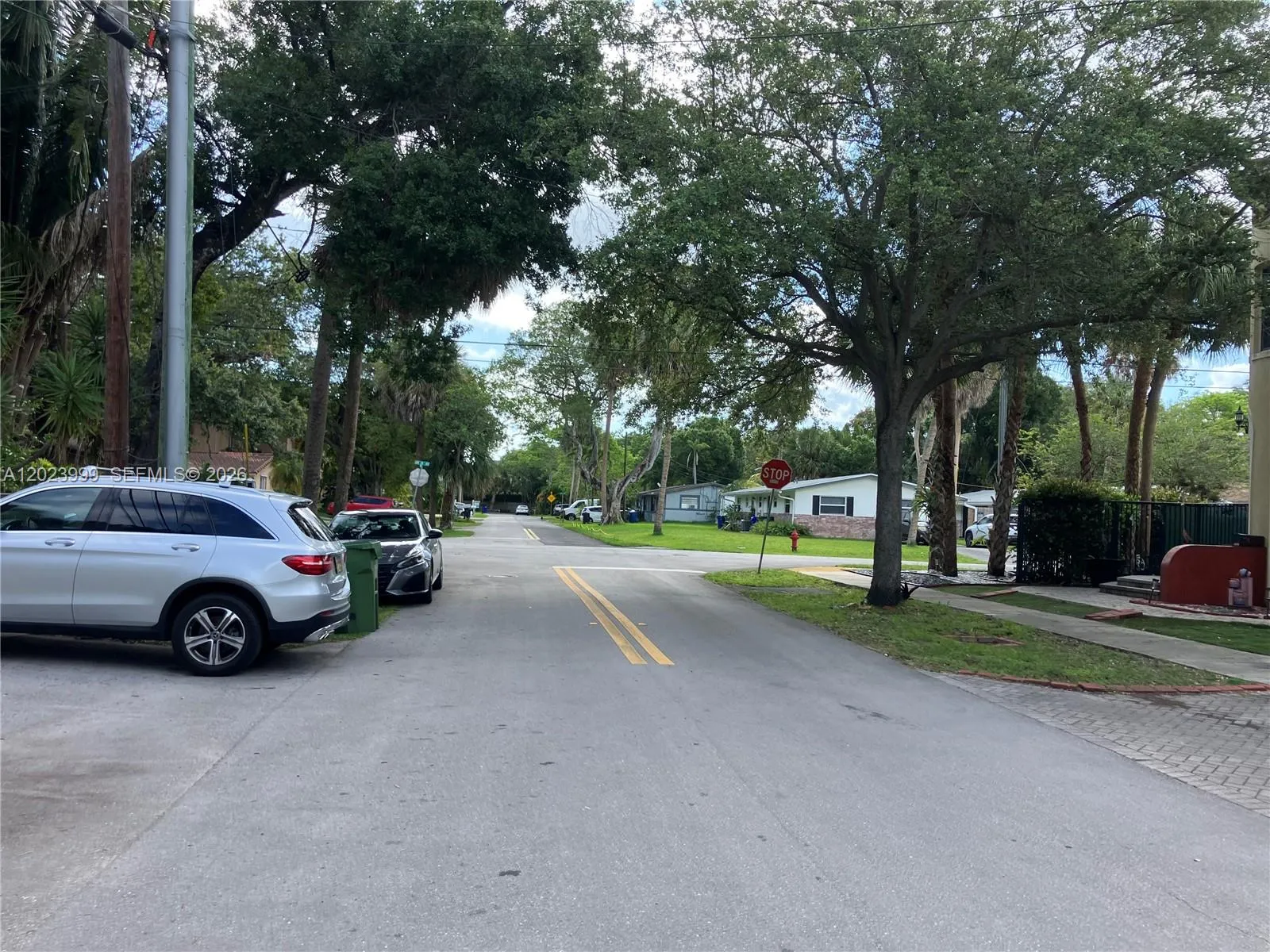 1806 SW 23rd St, Fort Lauderdale FL 33315