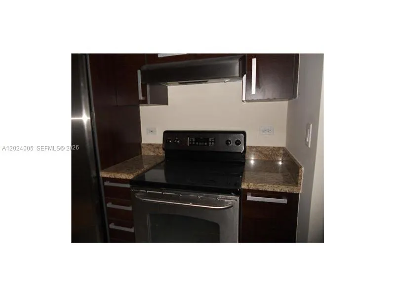 2525 SW 3 AV # 1006, Miami FL 33129