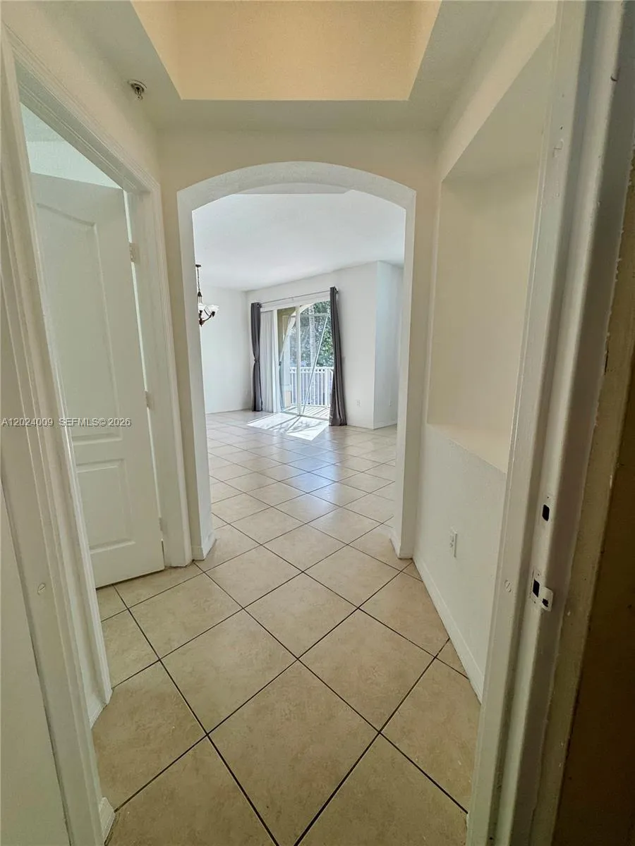 8936 W Flagler St # 201, Miami FL 33174