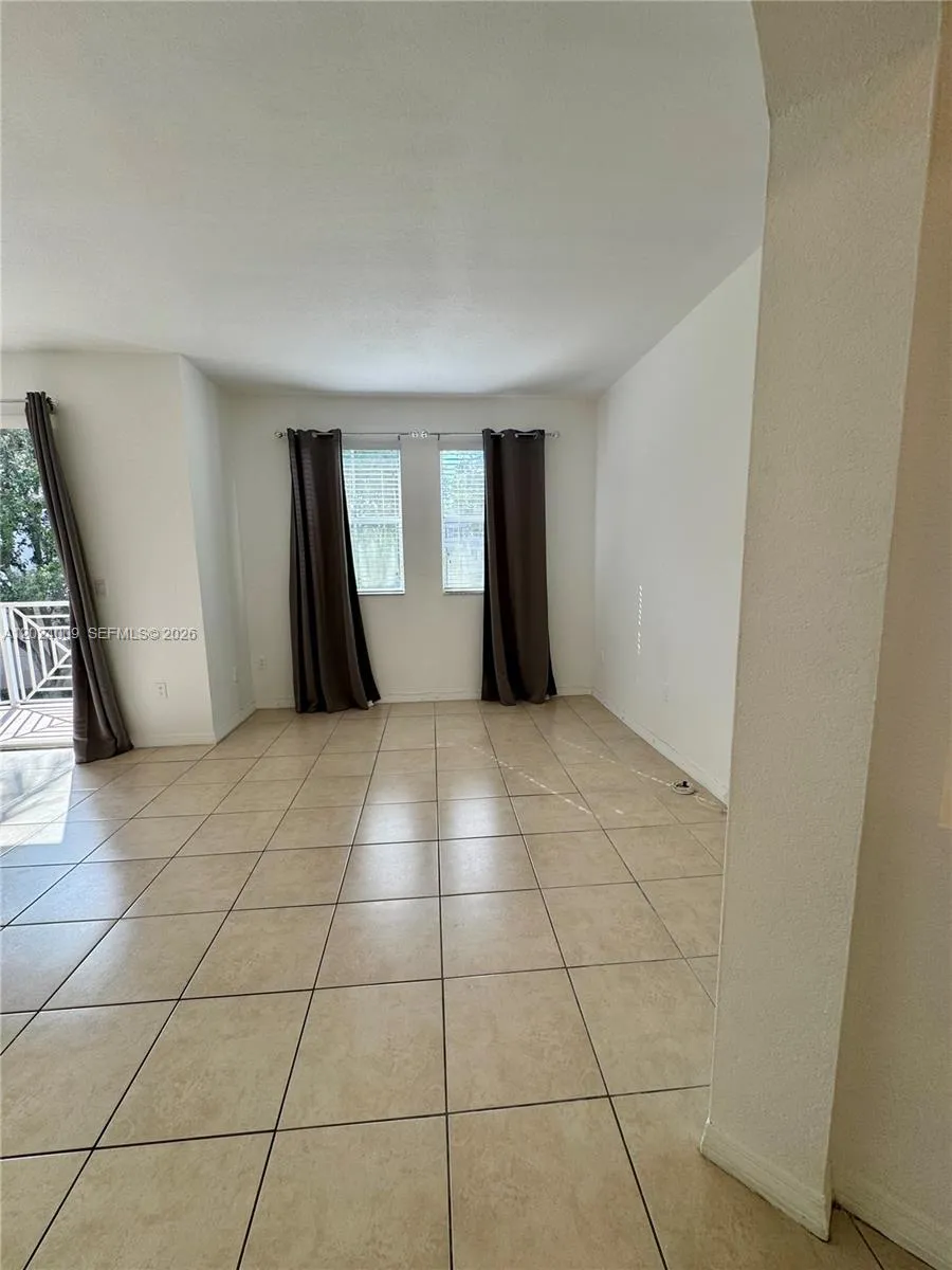 8936 W Flagler St # 201, Miami FL 33174