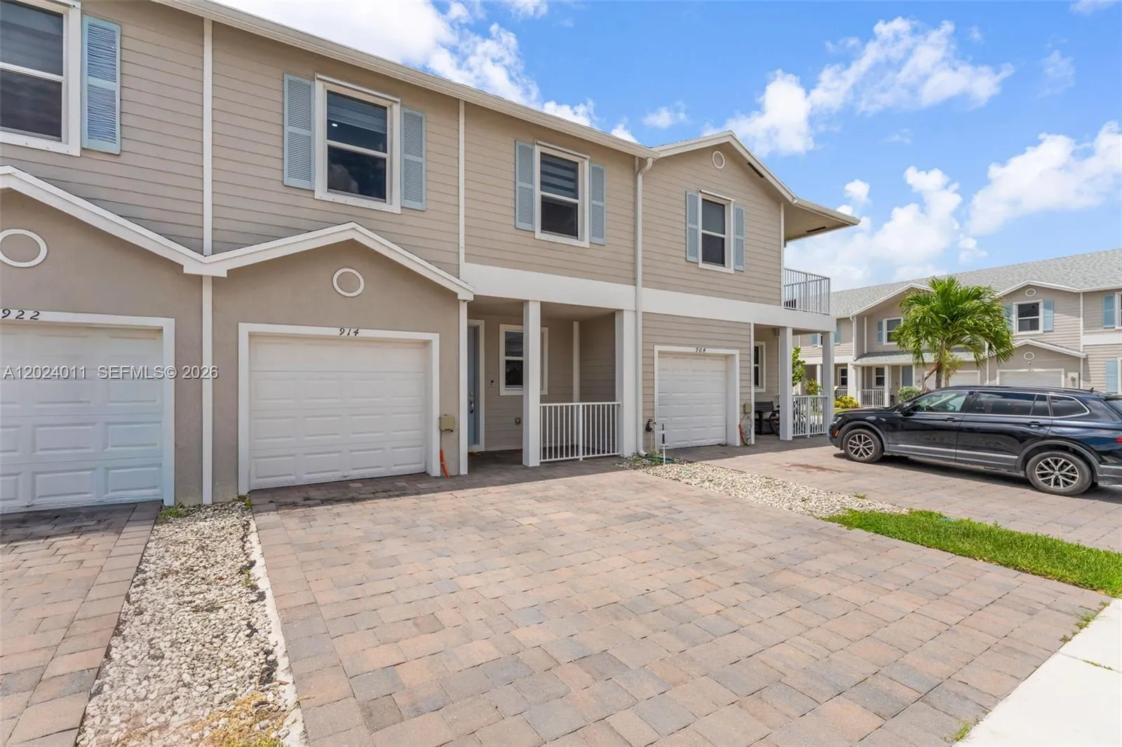 914 SE 18th St, Homestead FL 33034