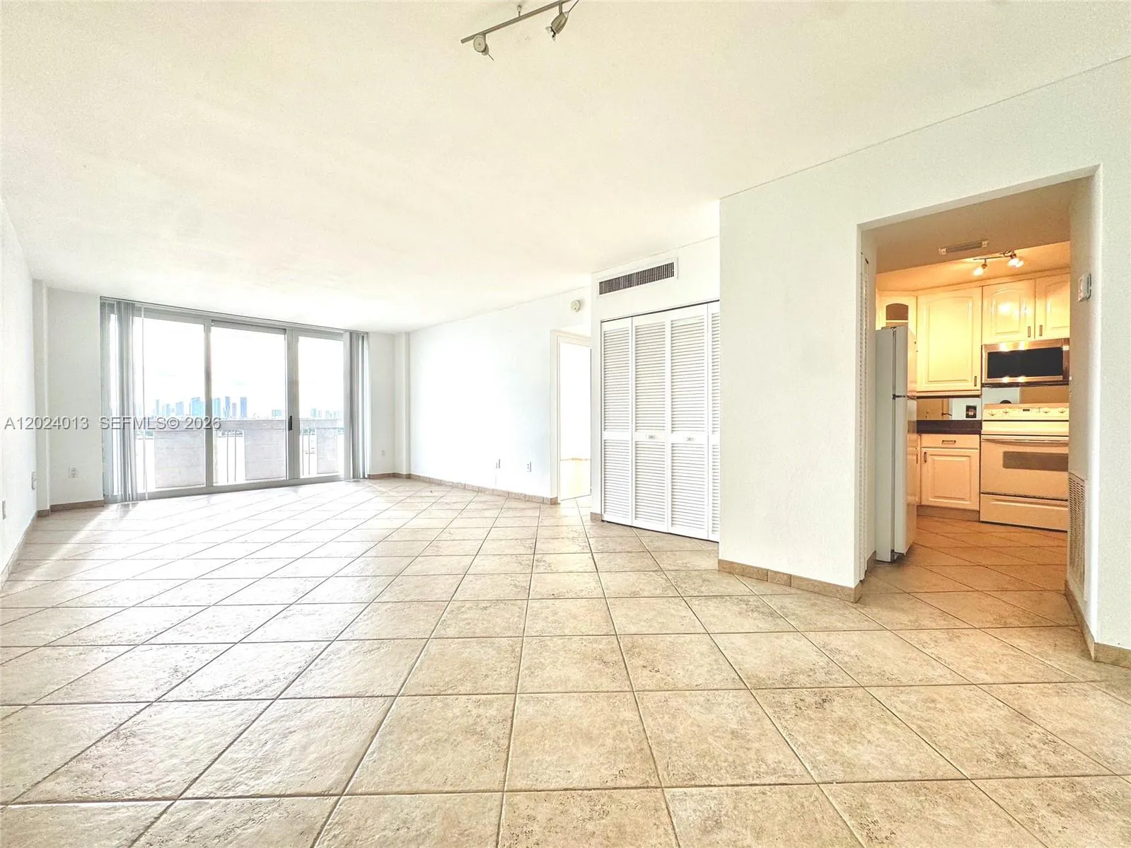 800 West Ave # 823, Miami Beach FL 33139