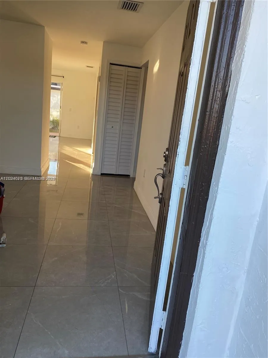18802 SW 113th Ave # 10, Miami FL 33157