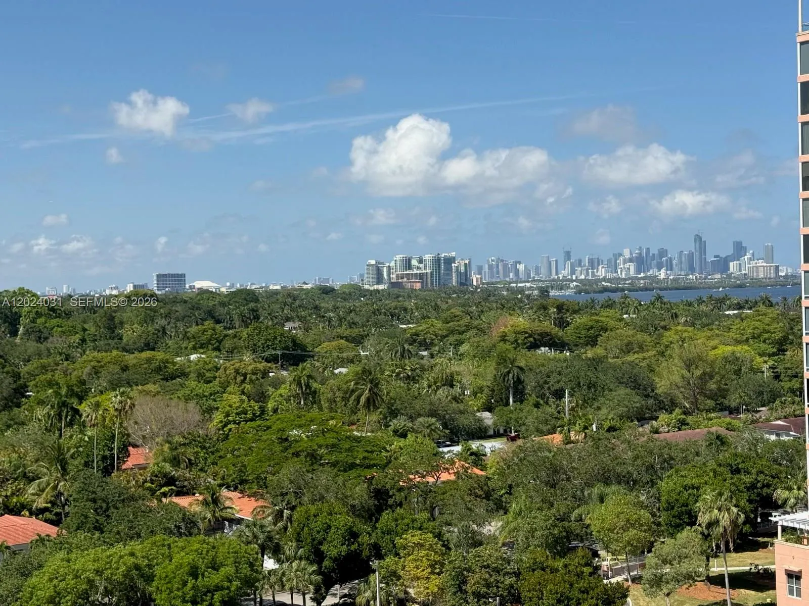 90 Edgewater Dr # 1222, Coral Gables FL 33133