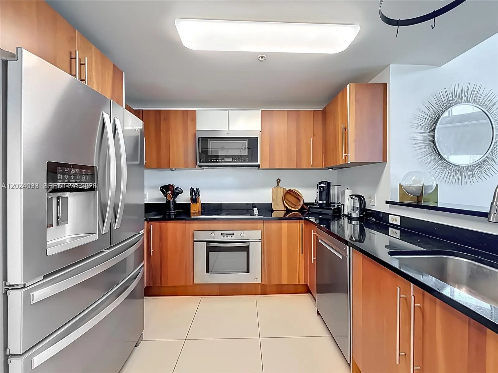 300 S Biscayne Blvd # 1016, Miami FL 33131