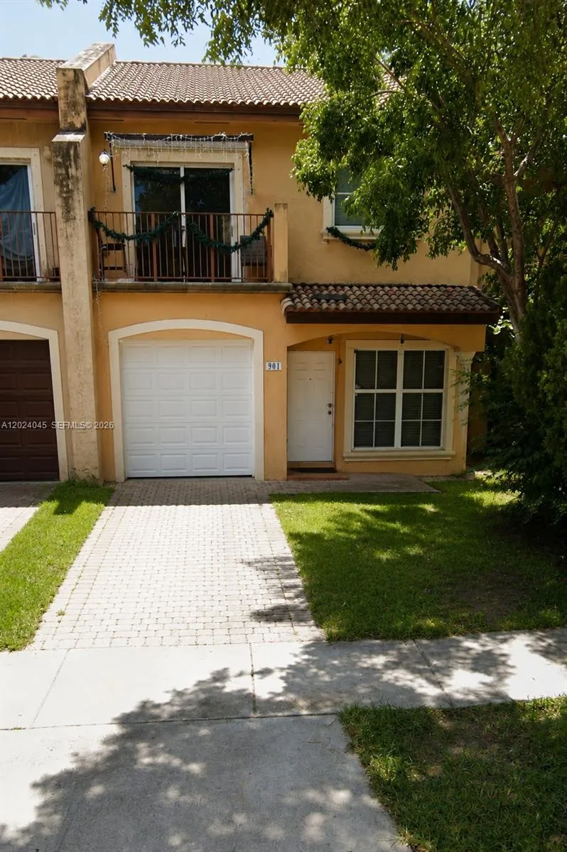 4 bedroom 2 bath for sale at 901 SW 6th Ct, Florida City FL 33034