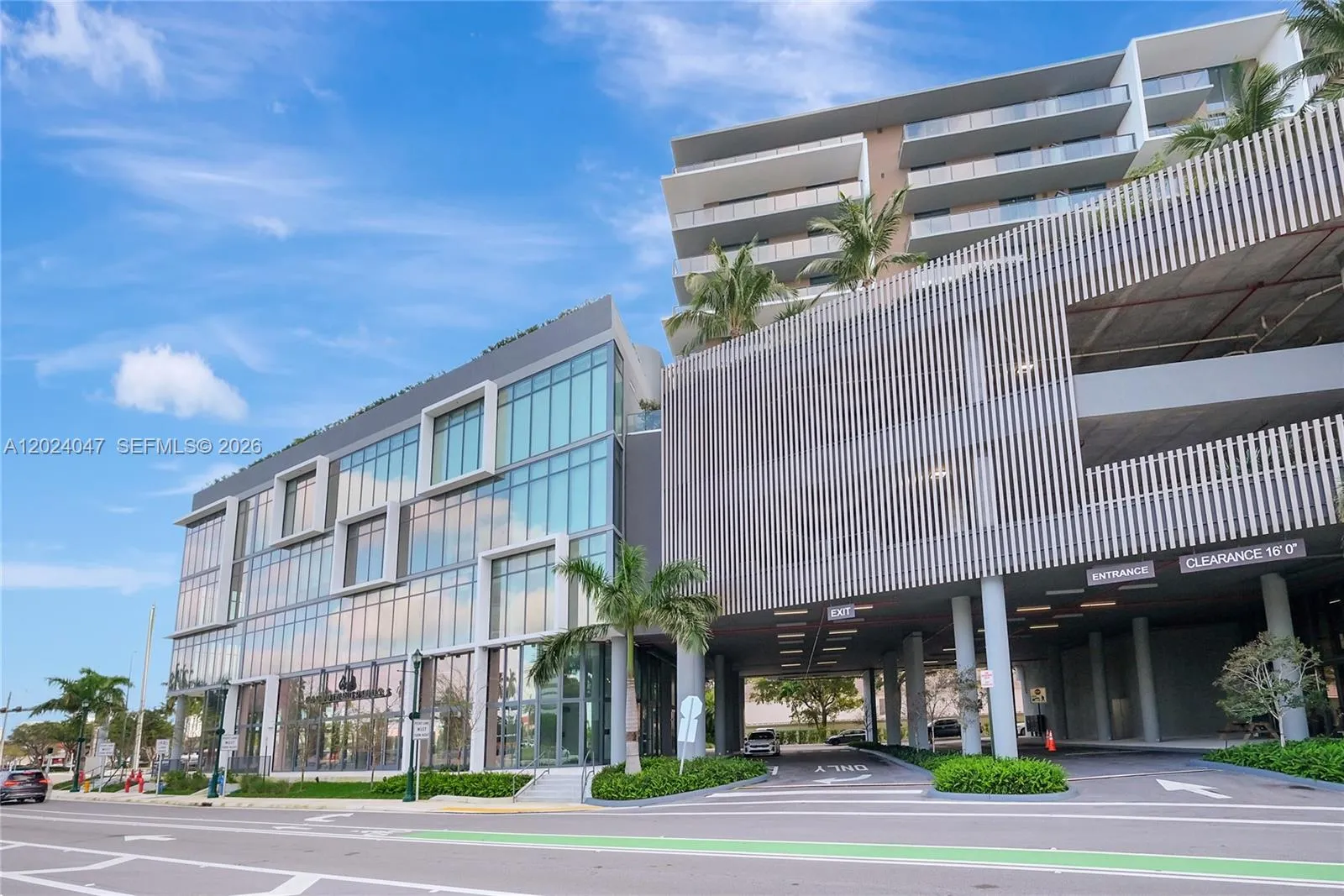 for sale at 21290 biscayne # 306, Aventura FL 33180