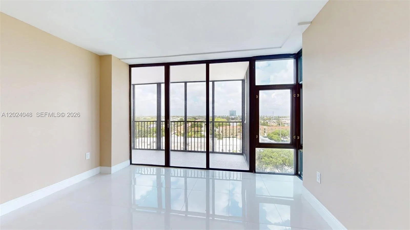 20100 W Country Club Dr # 801, Aventura FL 33180