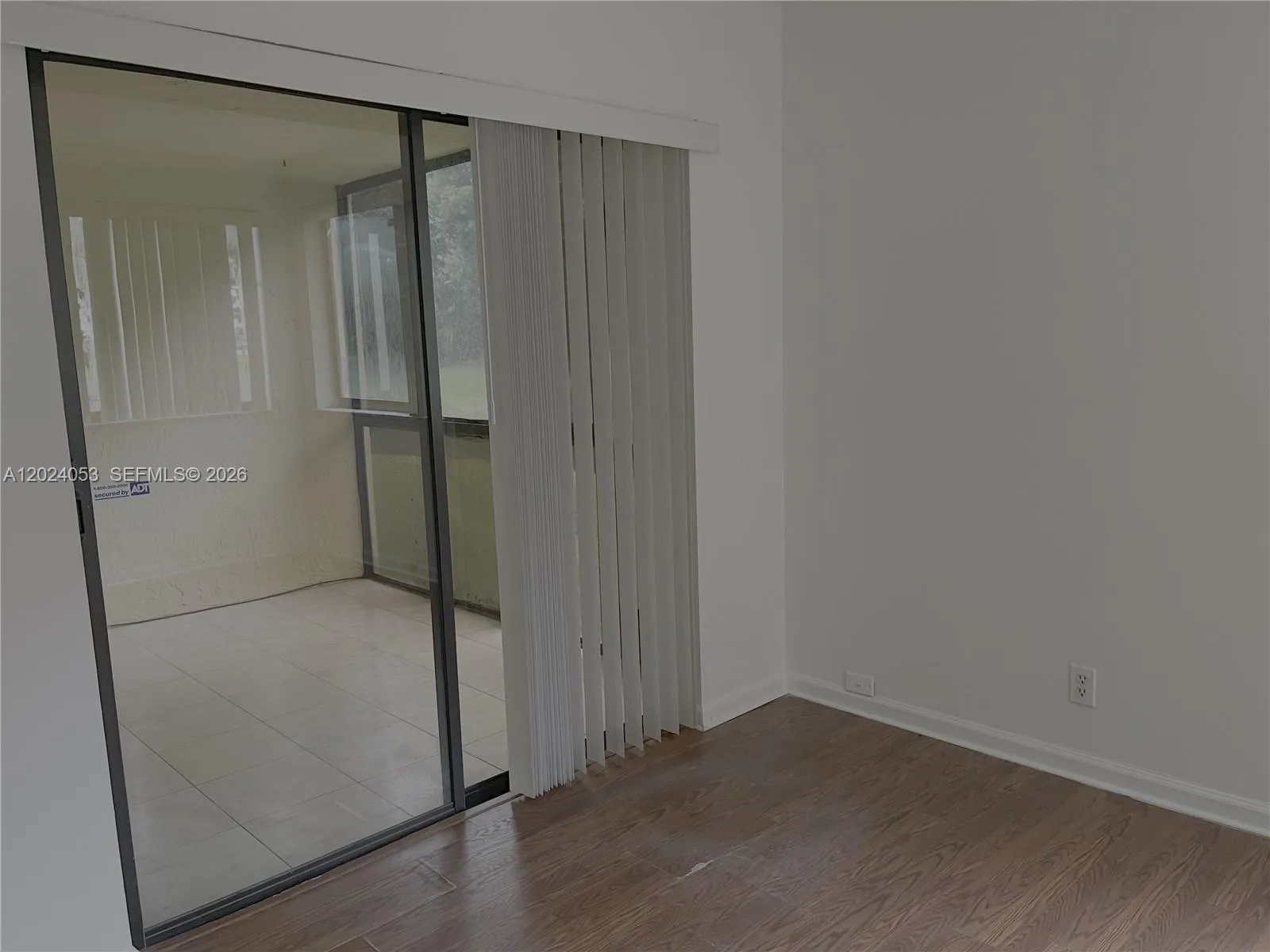 191 Lakeview Dr # 102, Weston FL 33326