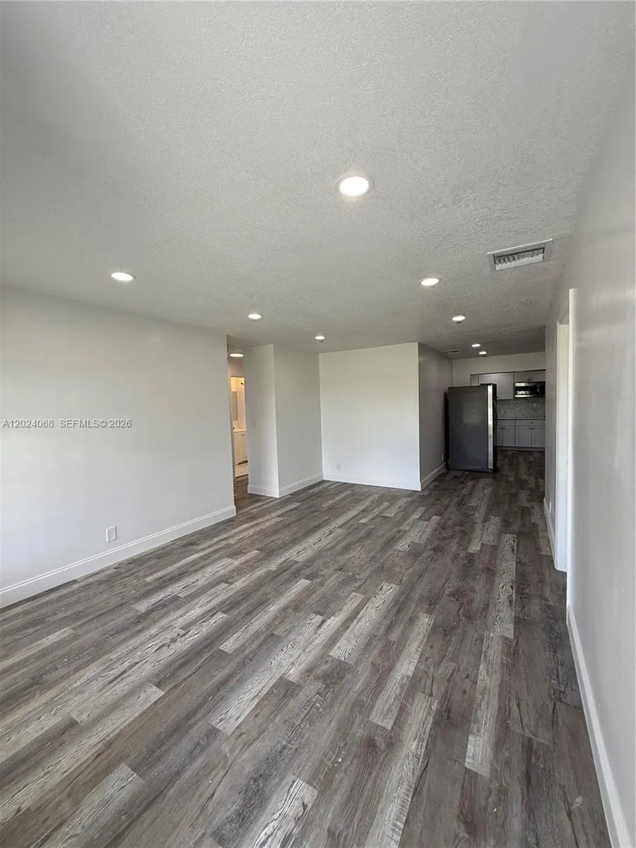 2161 NW 26th Ave, Fort Lauderdale FL 33311