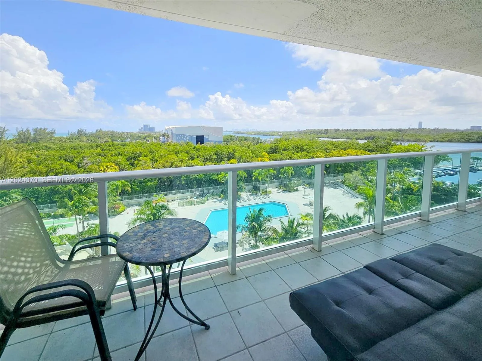 100 Bayview Dr # 722, Sunny Isles Beach FL 33160