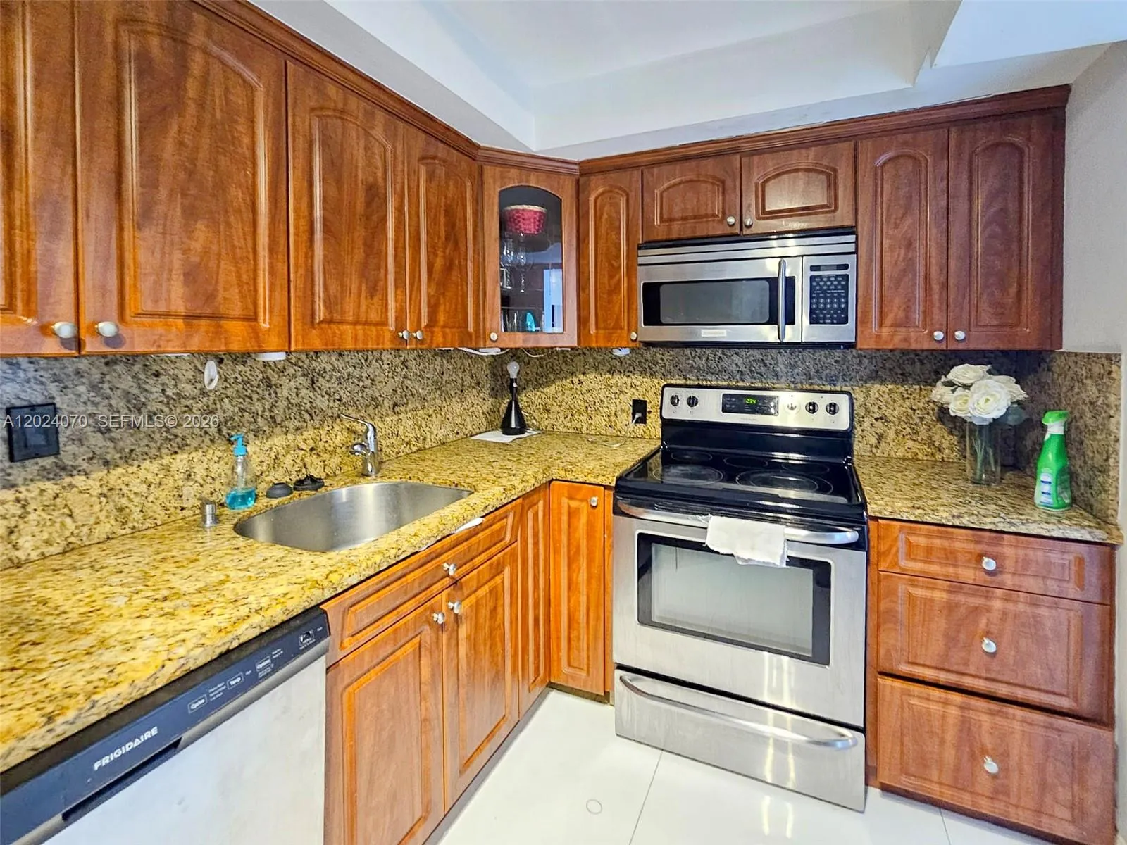 100 Bayview Dr # 722, Sunny Isles Beach FL 33160