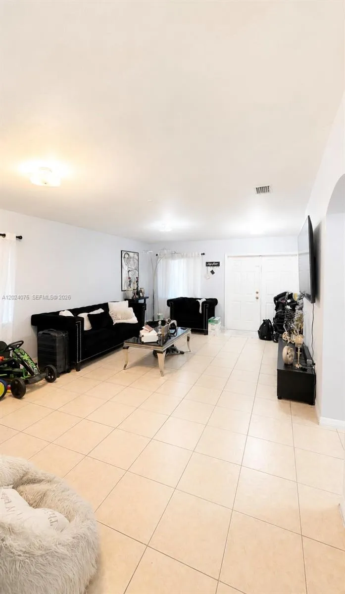 11001 SW 218th Ter, Miami FL 33170