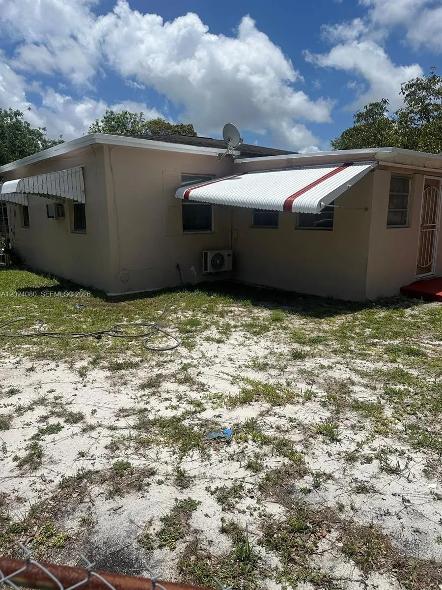12555 NW 10th Ave, North Miami FL 33168