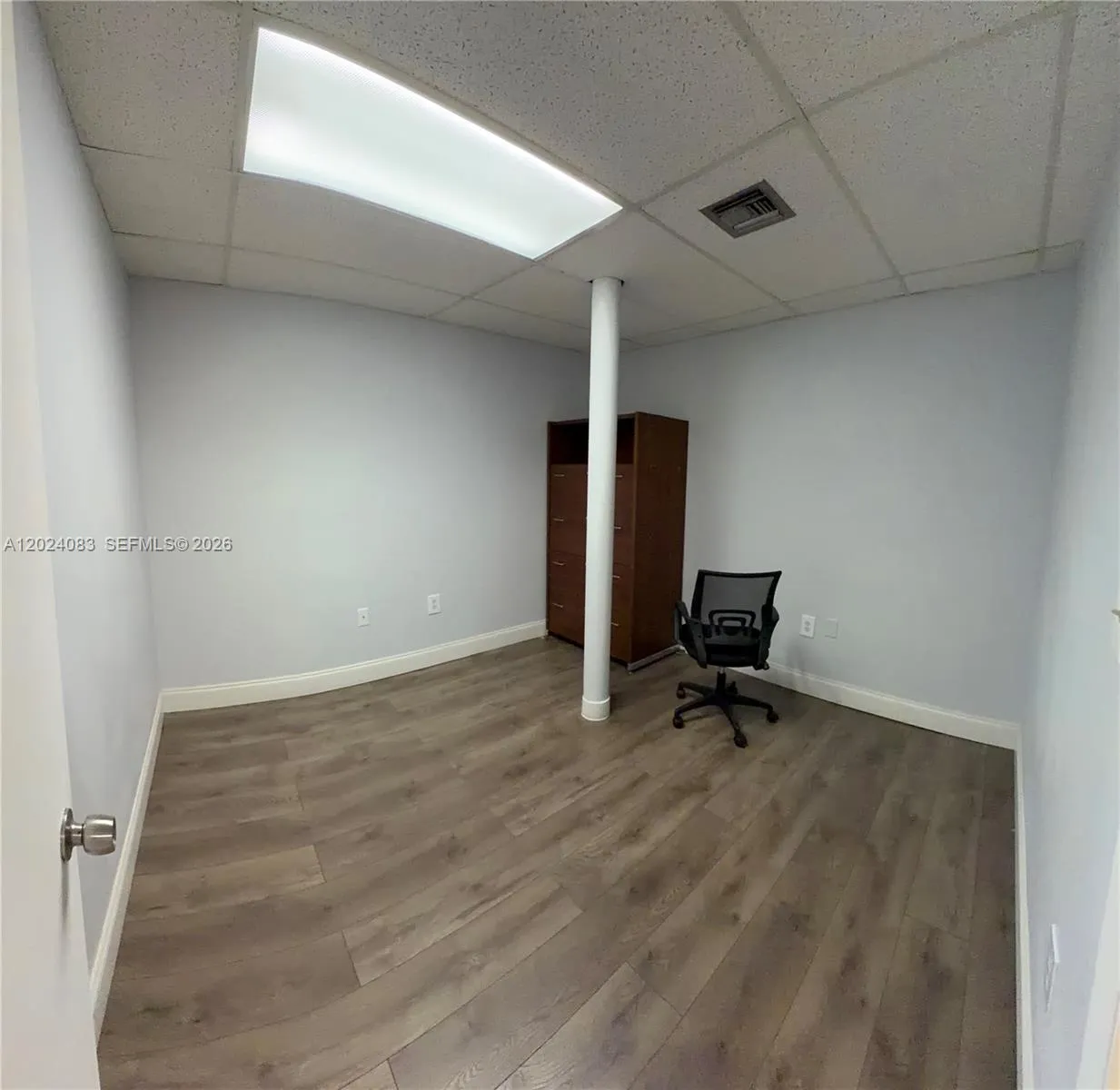 6405 NW 36th St, Virginia Gardens FL 33166