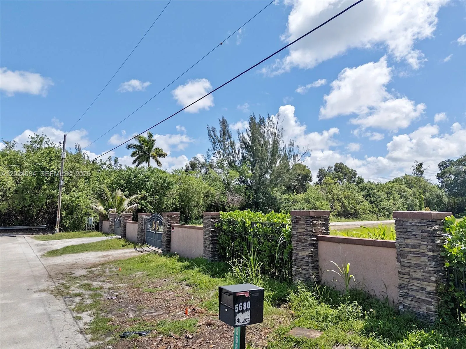 5680 Pinetree Rd, Parkland FL 33067