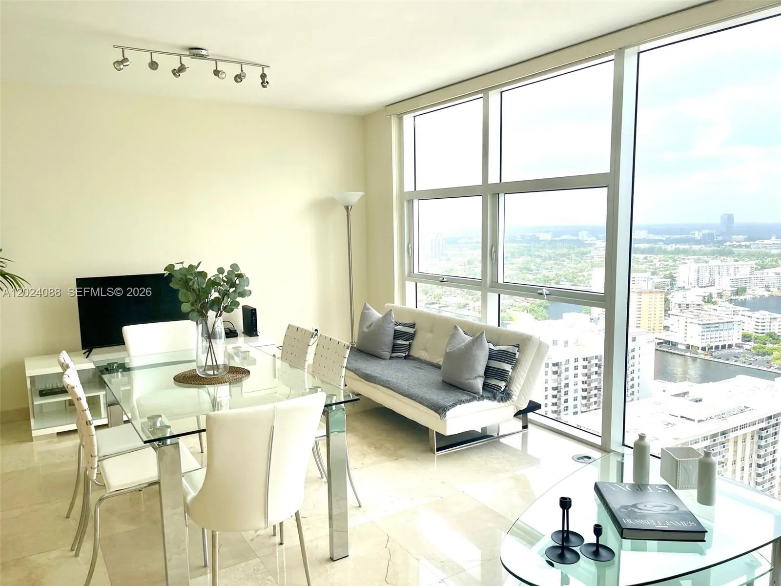 1830 S Ocean Dr # 3407, Hallandale Beach FL 33009