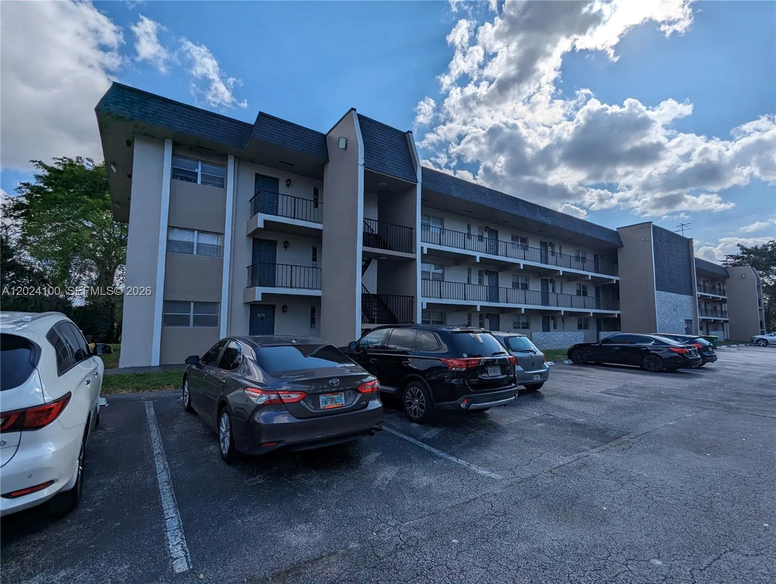 2 bedroom 2 bath for sale at 8020 Fairview Dr # 301, Tamarac FL 33321