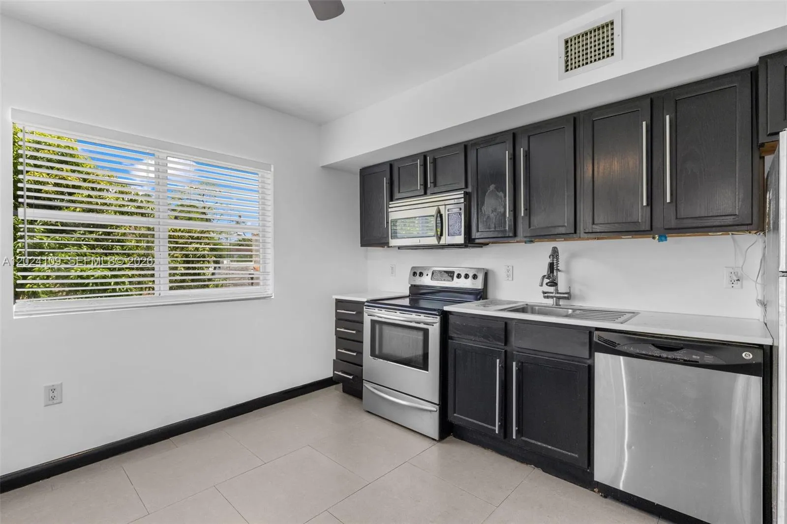 1876 SW 11th Ter # 103, Miami FL 33135
