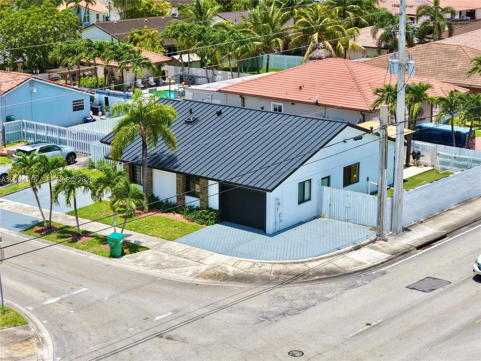 12701 NW 9th St, Miami FL 33182
