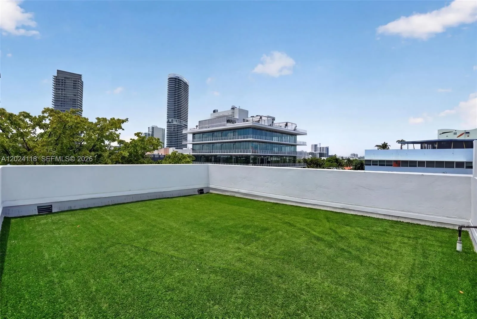 900 4th St # 6, Miami Beach FL 33139