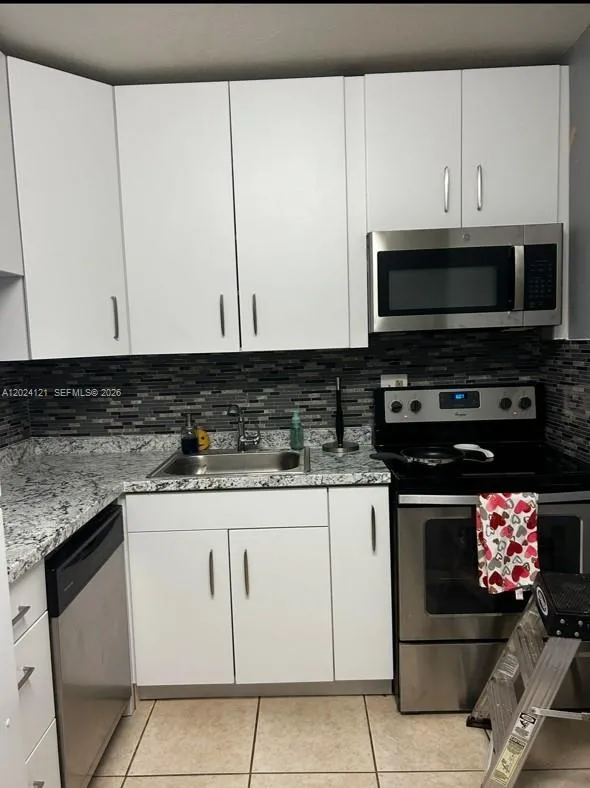 10900 SW 104th St # 219, Miami FL 33176
