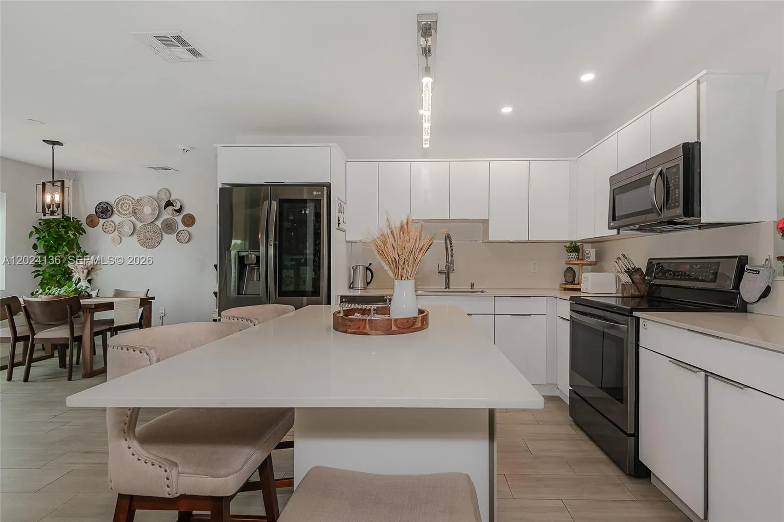 1130 NE 143rd St, North Miami FL 33161
