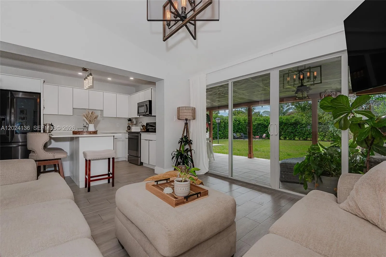 1130 NE 143rd St, North Miami FL 33161