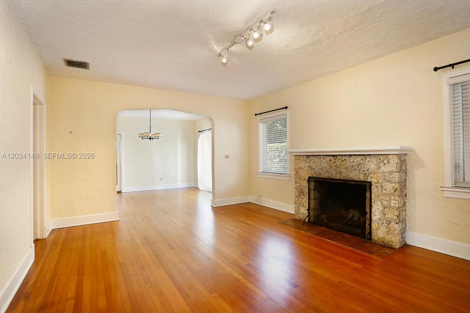 712 Navarre Ave, Coral Gables FL 33134