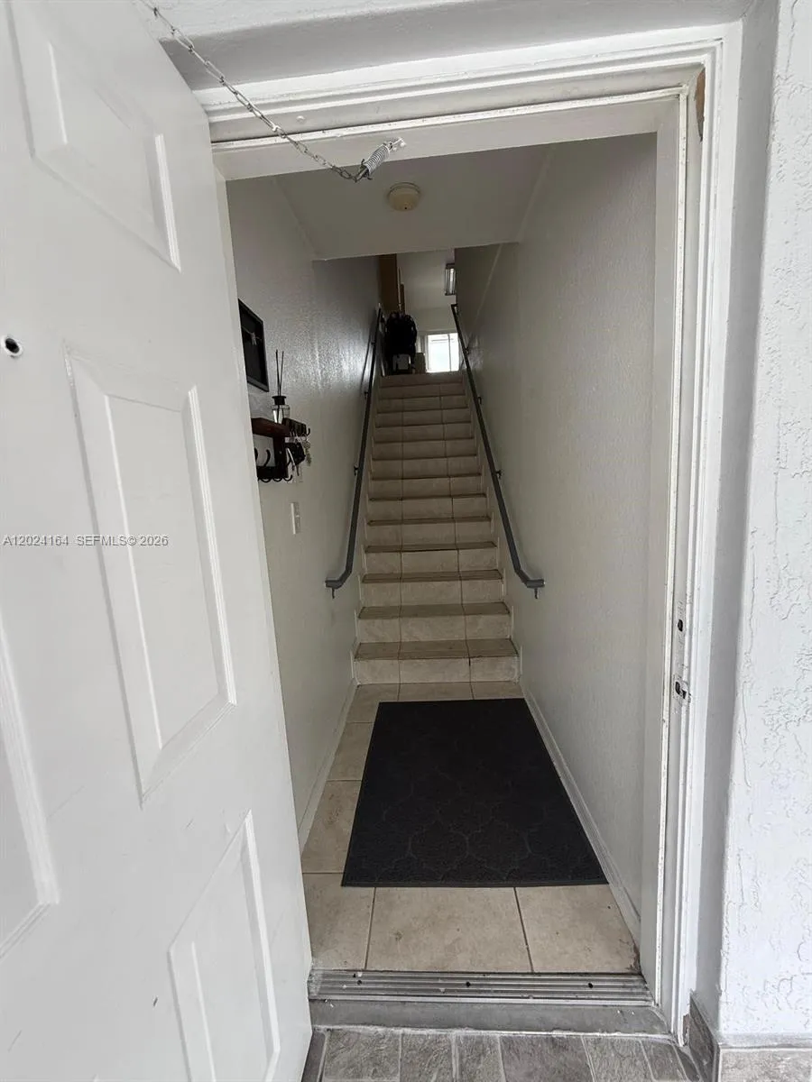 3514 W 76th St # 203, Hialeah FL 33018