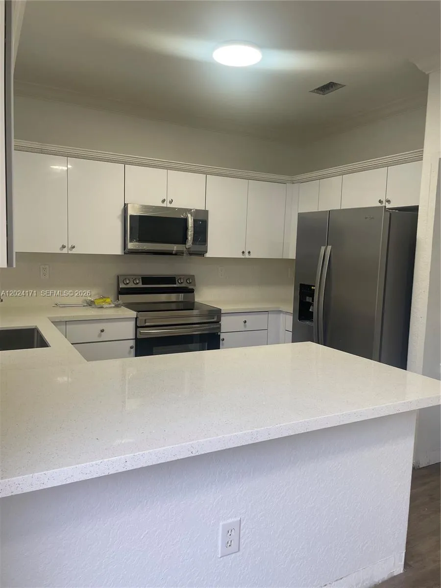 6960 NW 177th St # N103, Hialeah FL 33015