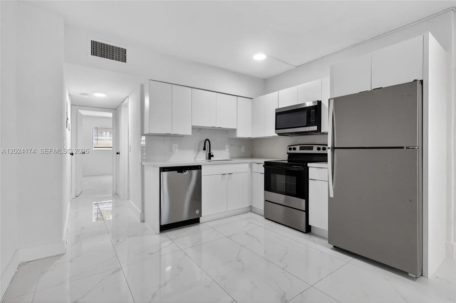 1740 Funston St # 4, Hollywood FL 33020