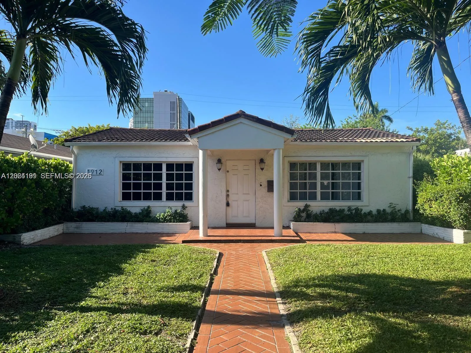 1912 Taylor St, Hollywood FL 33020