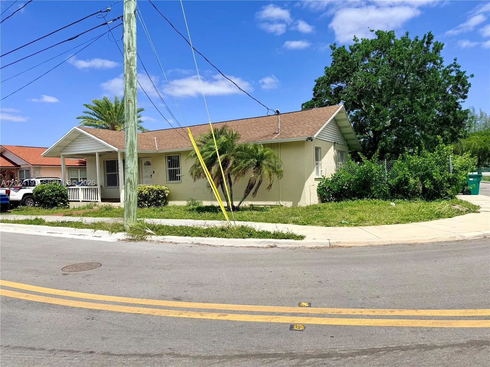 3 bedroom 1 bath for sale at 408 NW 12th St, Florida City FL 33034