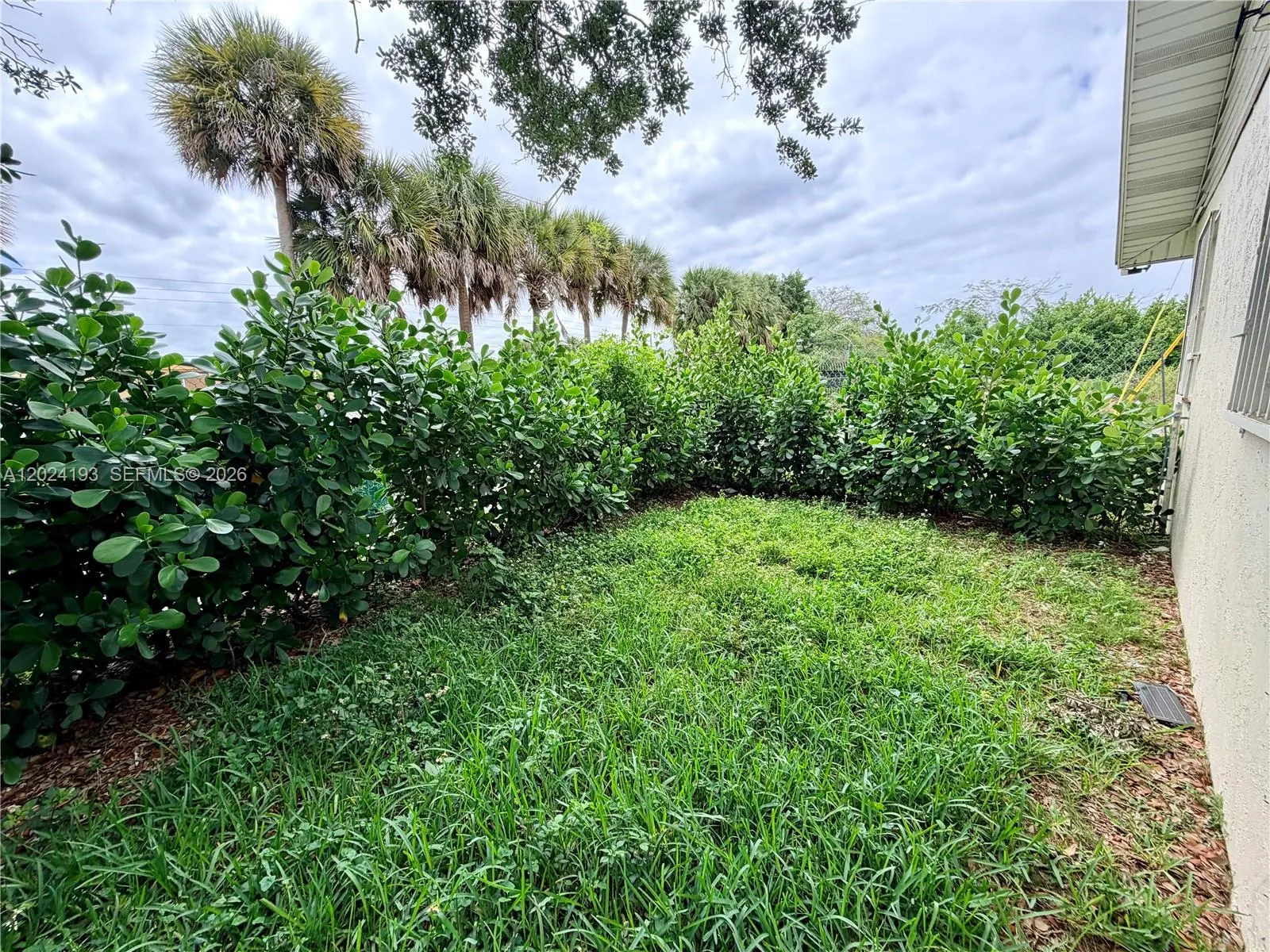408 NW 12th St, Florida City FL 33034